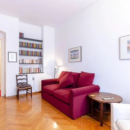 Altido Charming Family Apt For 7 In Carignano Apartmán *