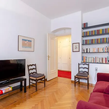 Altido Charming Family Apt For 7 In Carignano דירה